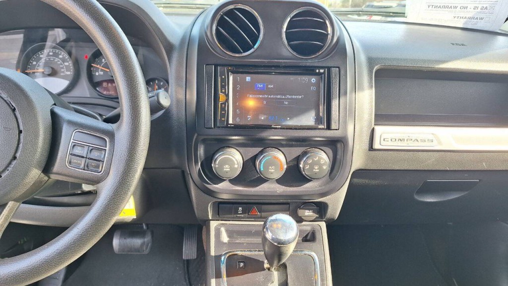 2014 Jeep Compass Image 13