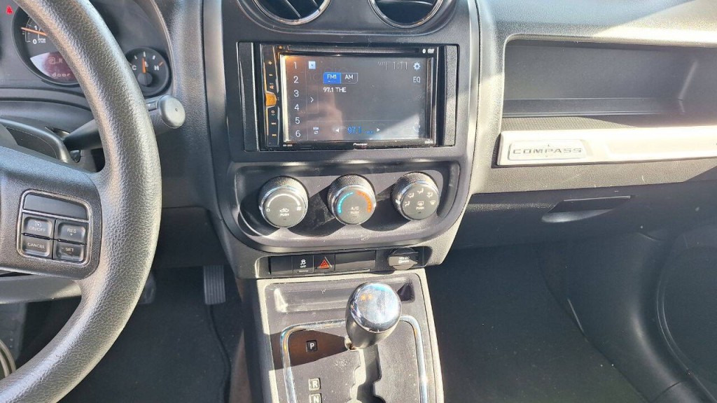 2014 Jeep Compass Image 14