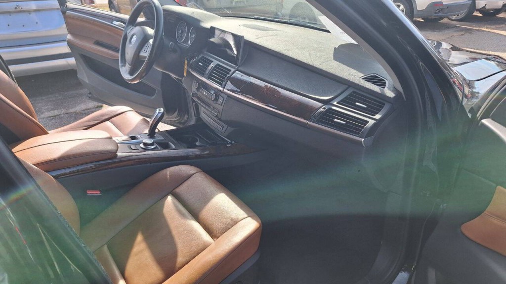 2008 BMW X5 Image 20