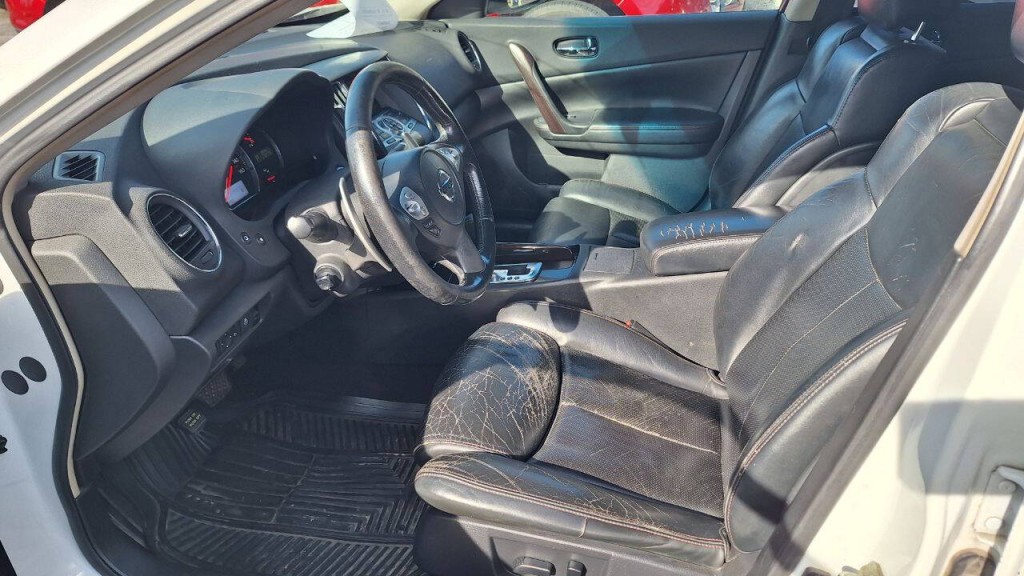 2013 Nissan Maxima Image 8