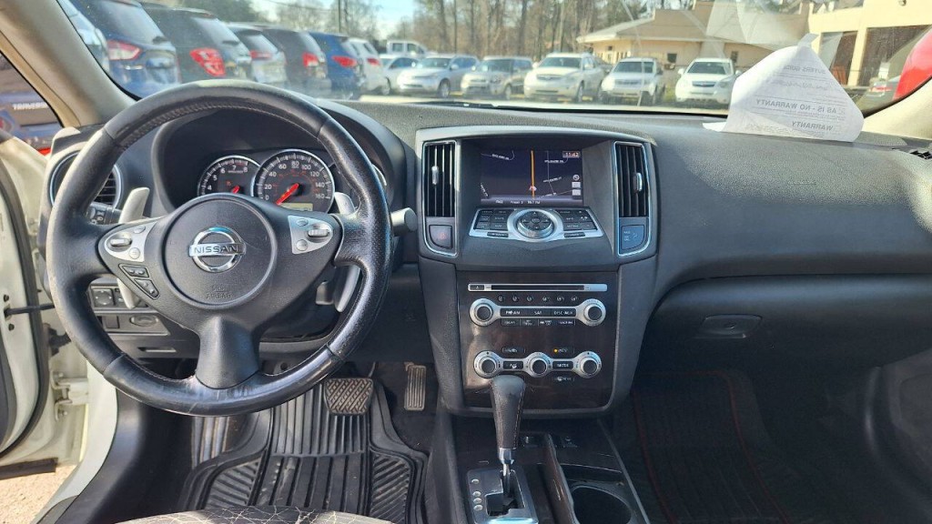 2013 Nissan Maxima Image 12