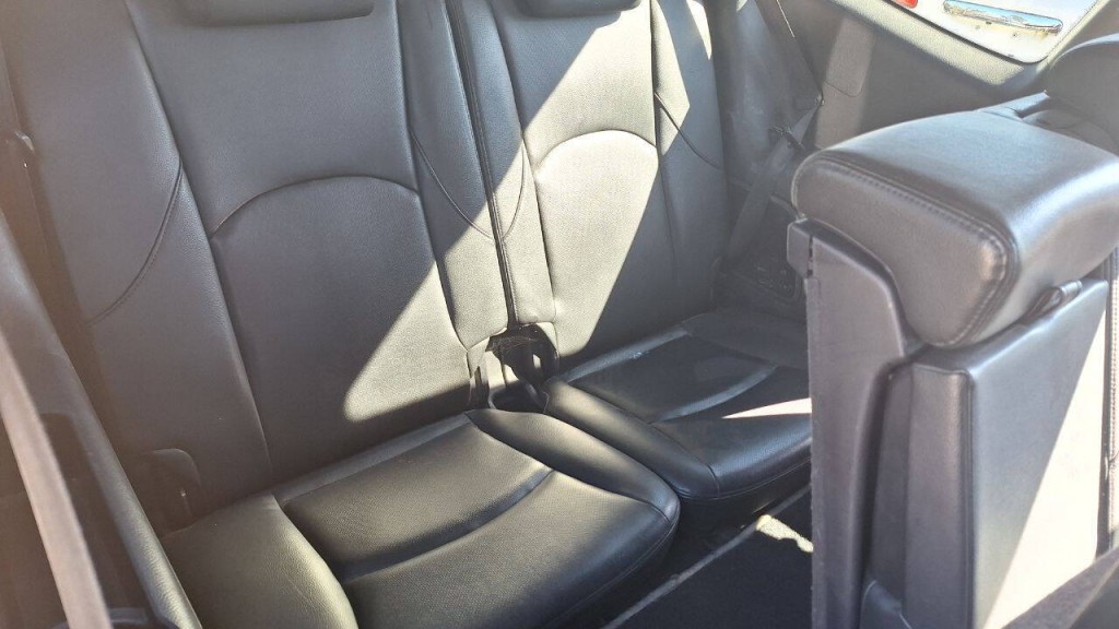 2009 Kia Borrego Image 28