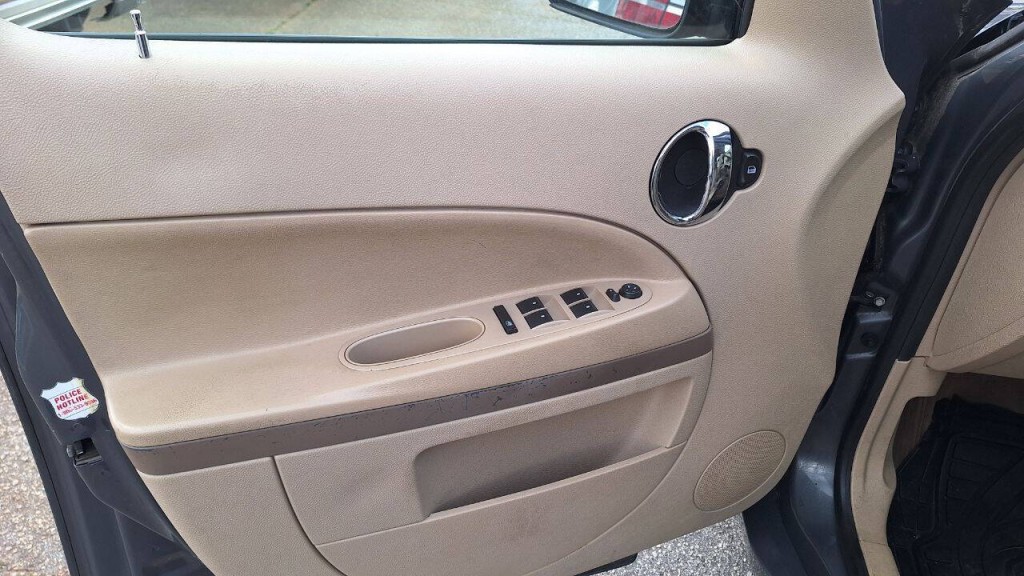 2009 Chevrolet HHR Image 7
