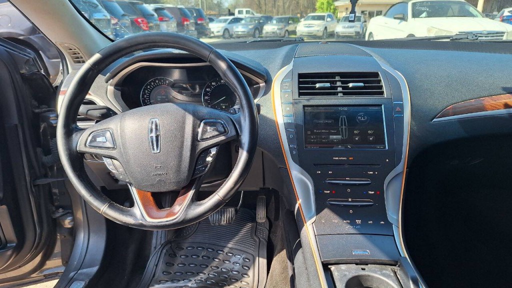 2016 Lincoln MKZ Image 14