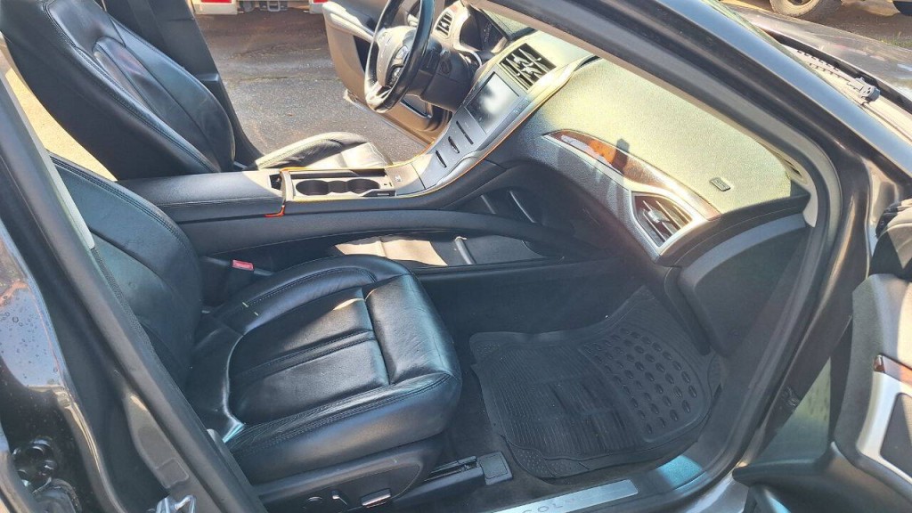 2016 Lincoln MKZ Image 18