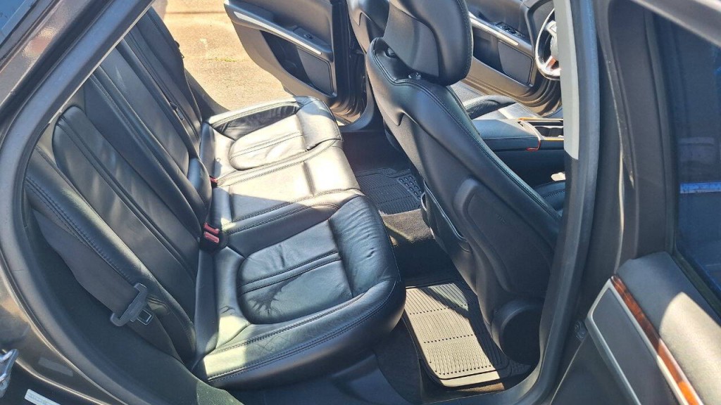 2016 Lincoln MKZ Image 23