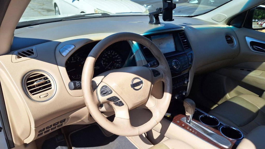 2014 Nissan Pathfinder Image 11