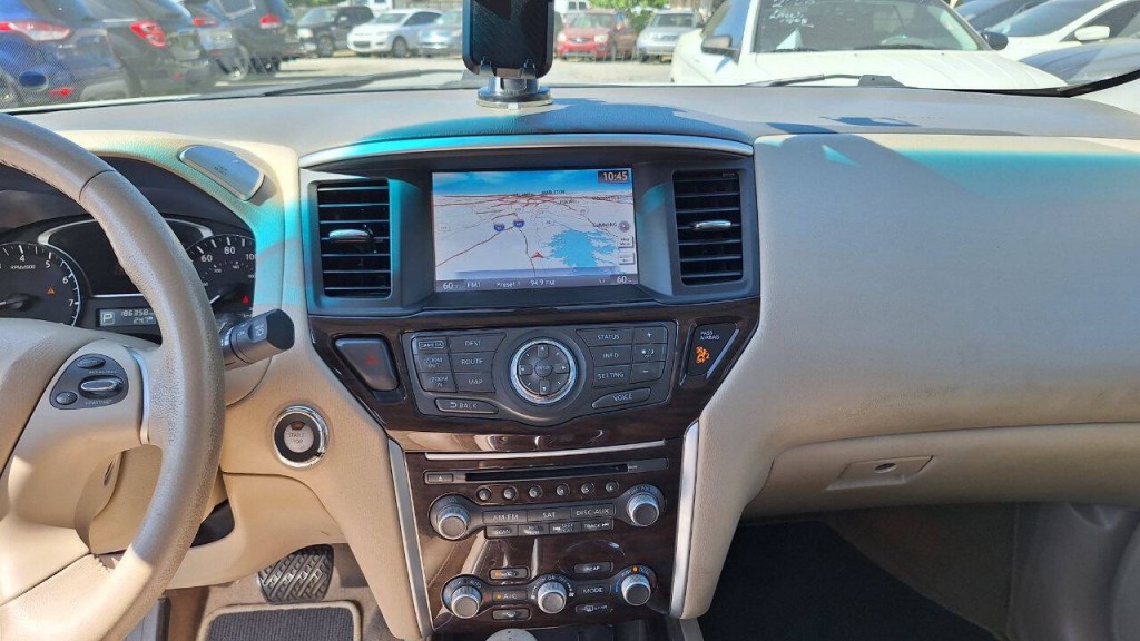 2014 Nissan Pathfinder Image 16