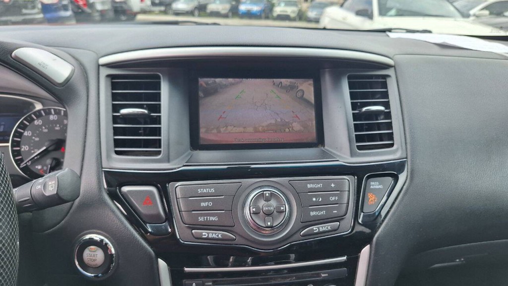 2014 Nissan Pathfinder Image 14