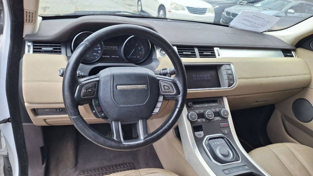 2013 Land Rover Range Rover Evoque Image 11