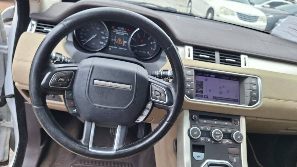 2013 Land Rover Range Rover Evoque Image 14