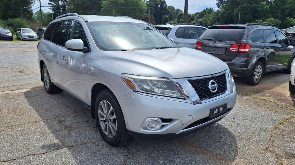 2014 Nissan Pathfinder Image 1