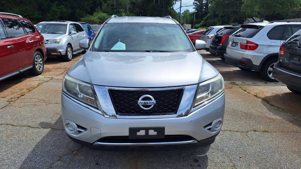 2014 Nissan Pathfinder Image 2