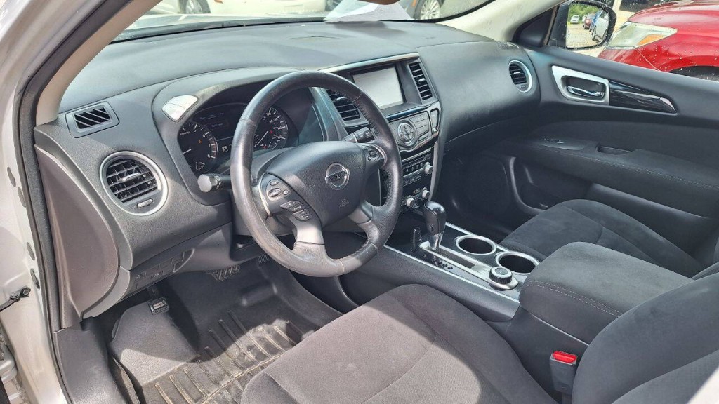 2014 Nissan Pathfinder Image 9