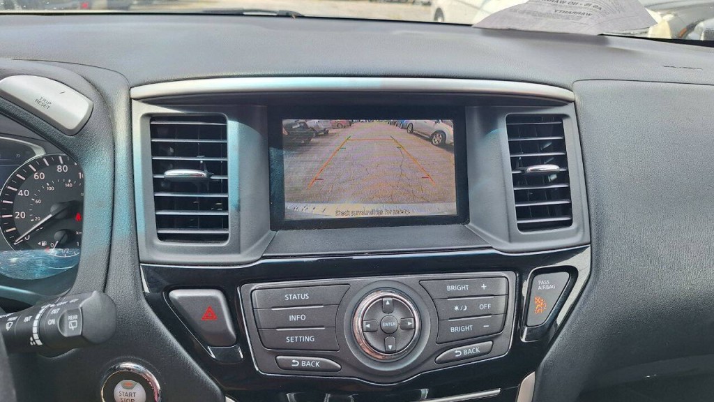 2014 Nissan Pathfinder Image 15