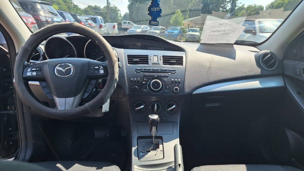2012 Mazda Mazda3 Image 10