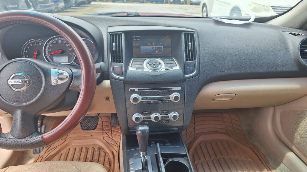 2012 Nissan Maxima Image 15