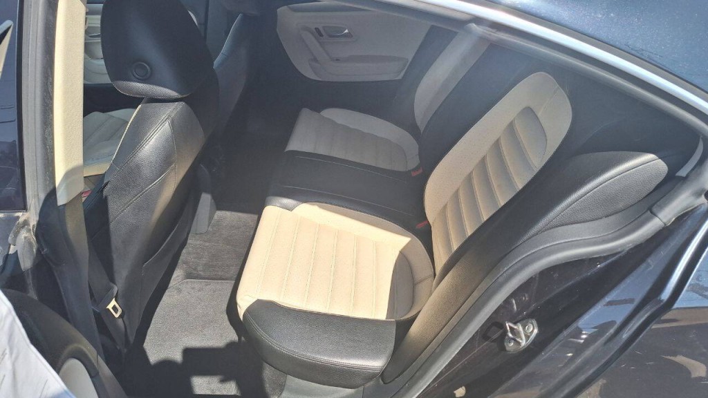 2012 Volkswagen CC Image 22