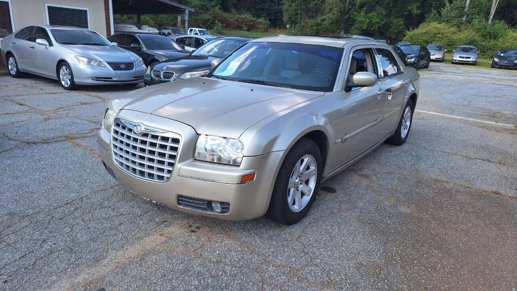 2006 Chrysler 300 Image 3