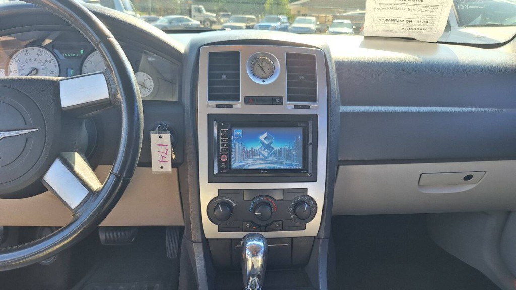 2006 Chrysler 300 Image 14