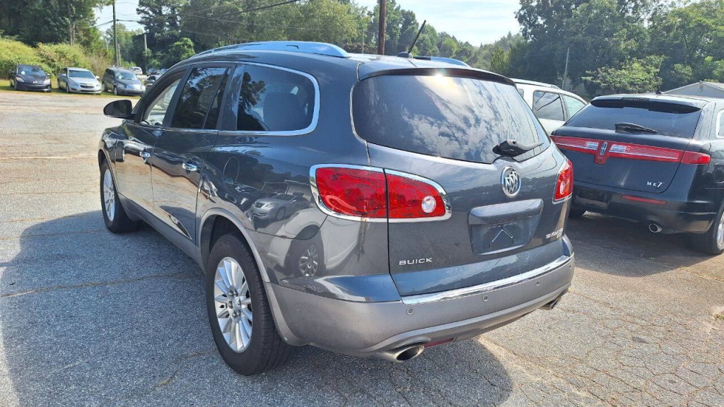 2011 Buick Enclave Image 4