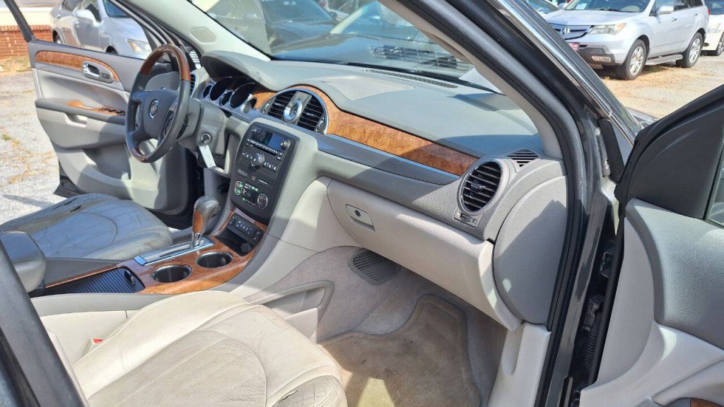 2011 Buick Enclave Image 20
