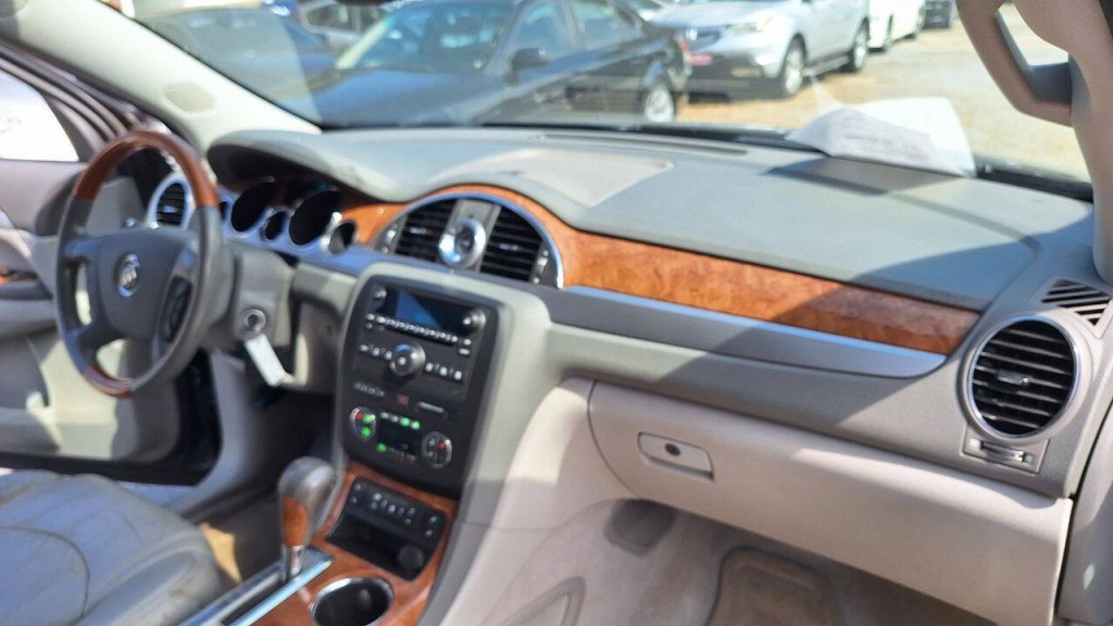 2011 Buick Enclave Image 21