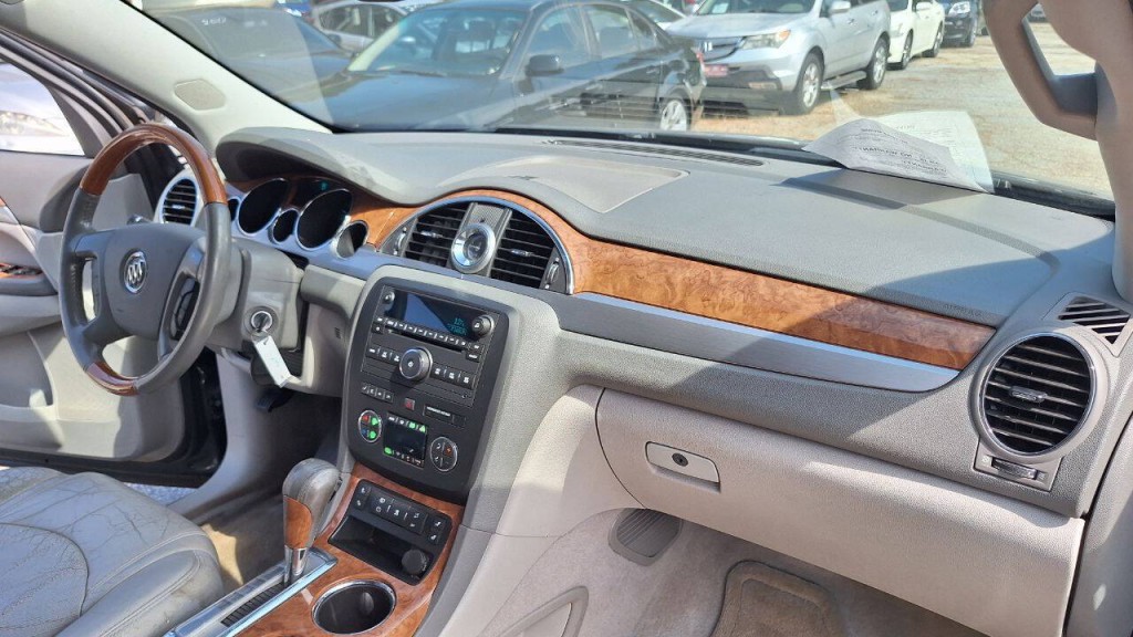 2011 Buick Enclave Image 22
