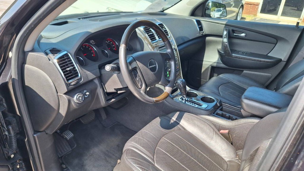 2012 GMC Acadia Image 11