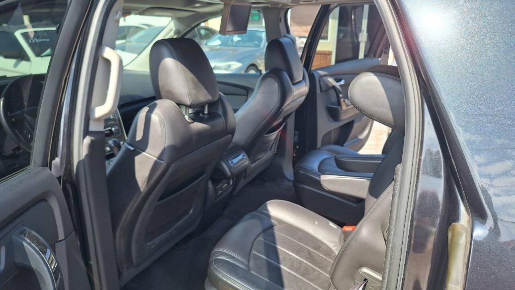 2012 GMC Acadia Image 27