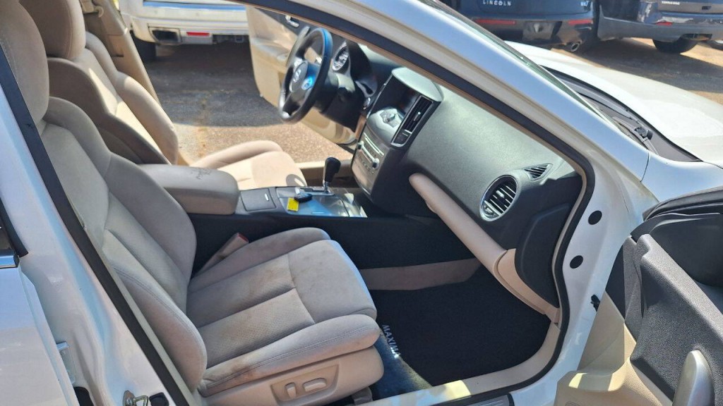 2014 Nissan Maxima Image 17