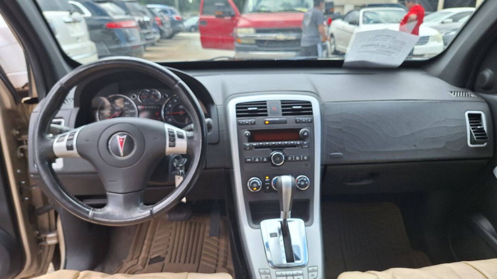 2008 Pontiac Torrent Image 10