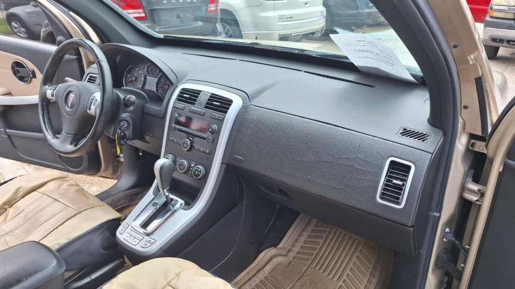 2008 Pontiac Torrent Image 15