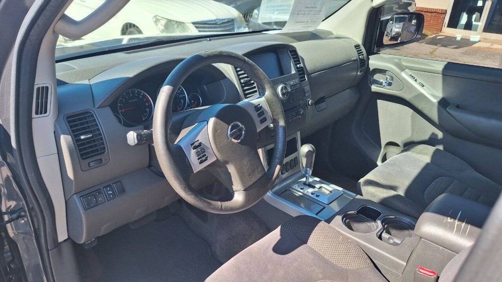 2011 Nissan Pathfinder Image 10