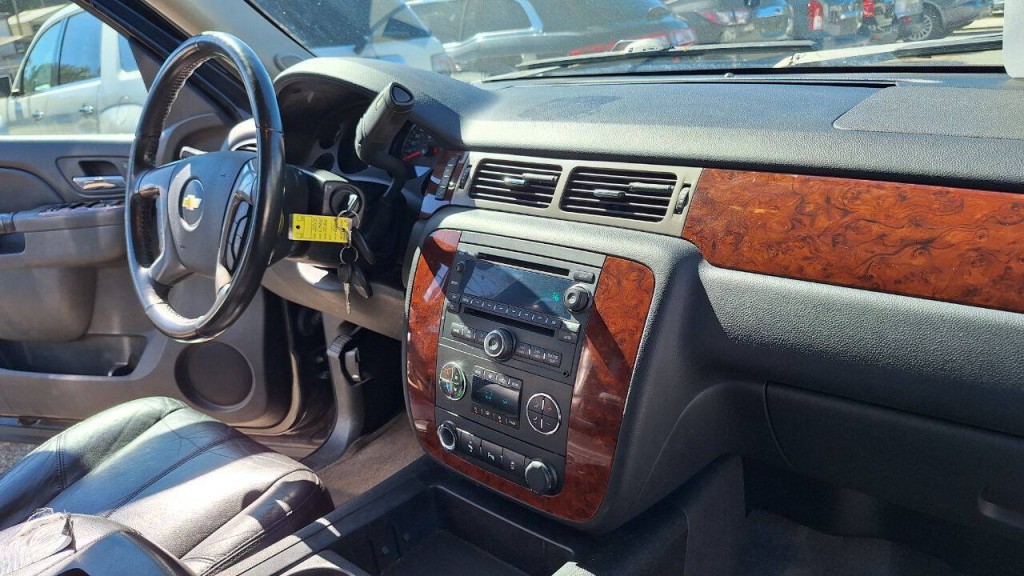 2014 Chevrolet Tahoe Image 21