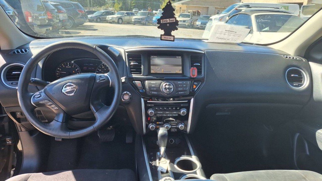2014 Nissan Pathfinder Image 11