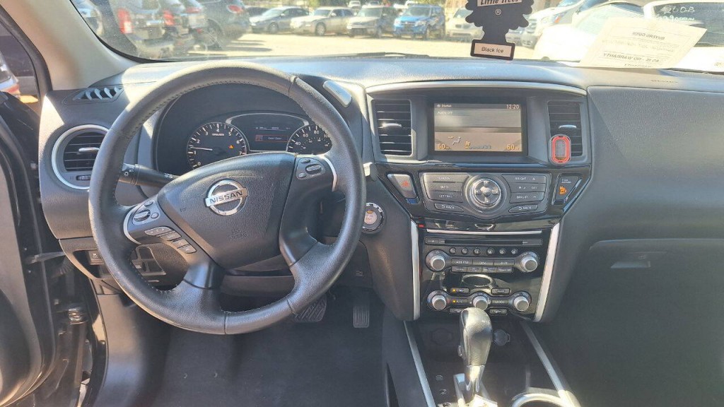 2014 Nissan Pathfinder Image 12