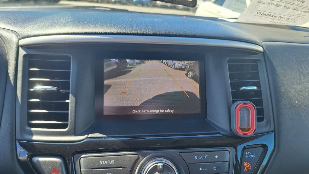 2014 Nissan Pathfinder Image 14