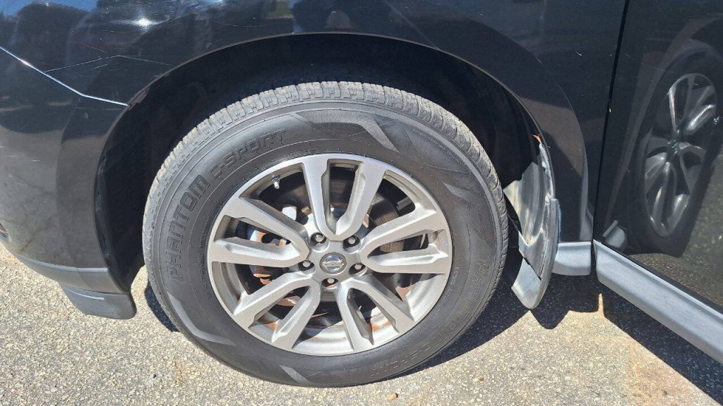 2014 Nissan Pathfinder Image 23