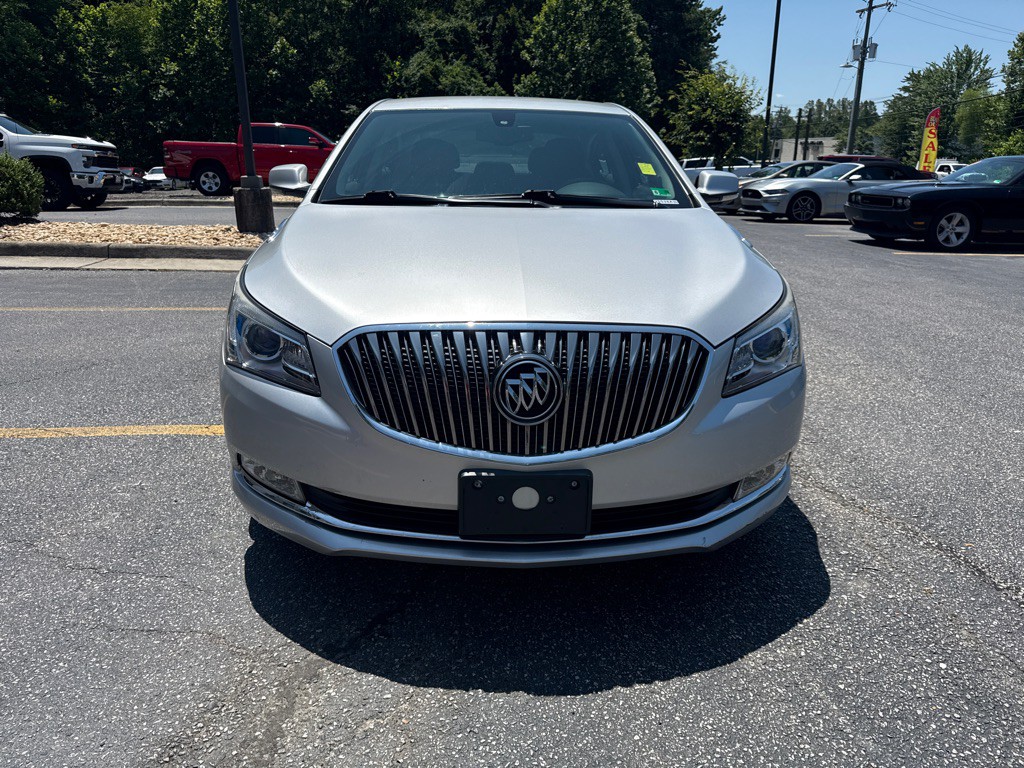 2015 Buick Lacrosse Image 3