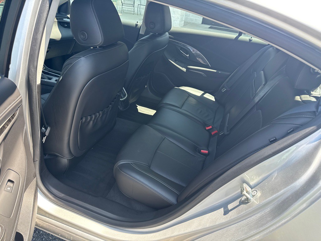 2015 Buick Lacrosse Image 7