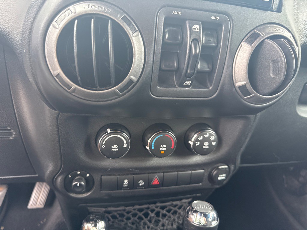 2017 Jeep Wrangler Unlimited Image 10