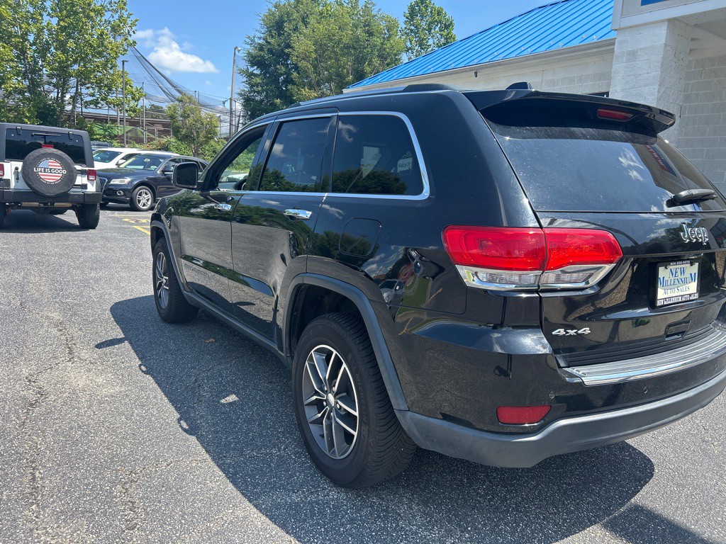 2017 Jeep Grand Cherokee Image 8