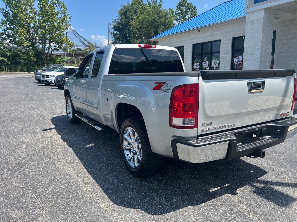 2011 GMC Sierra Image 8