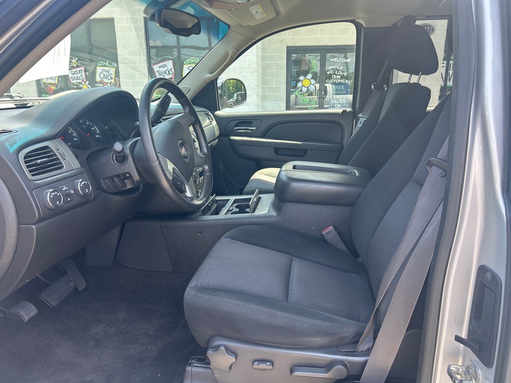 2011 GMC Sierra Image 9