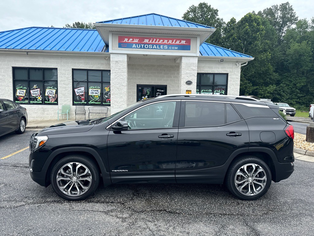 2019 GMC Terrain Image 2