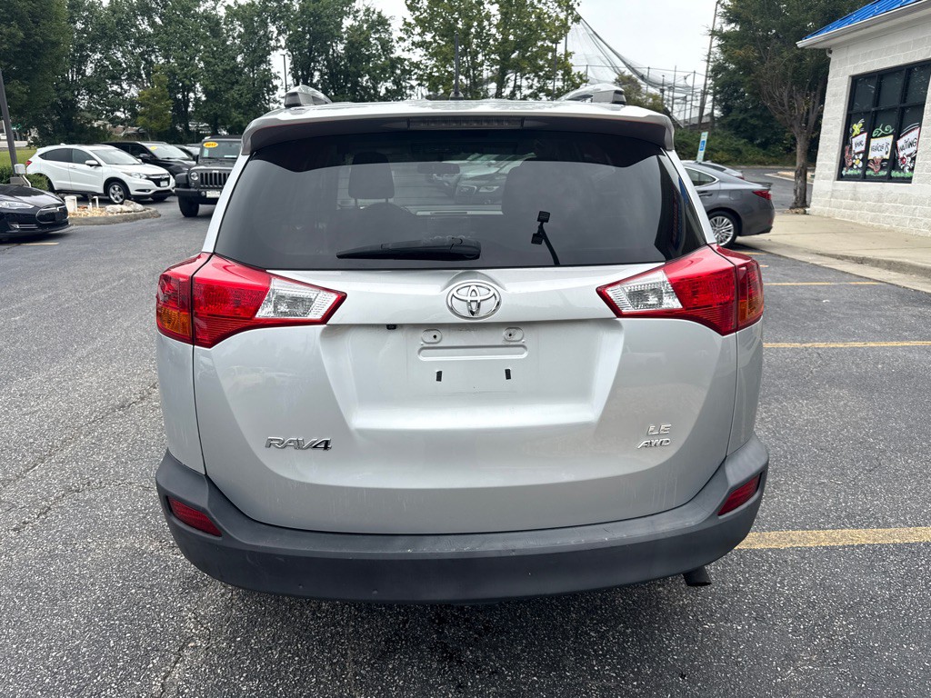 2015 Toyota Rav4 Image 5