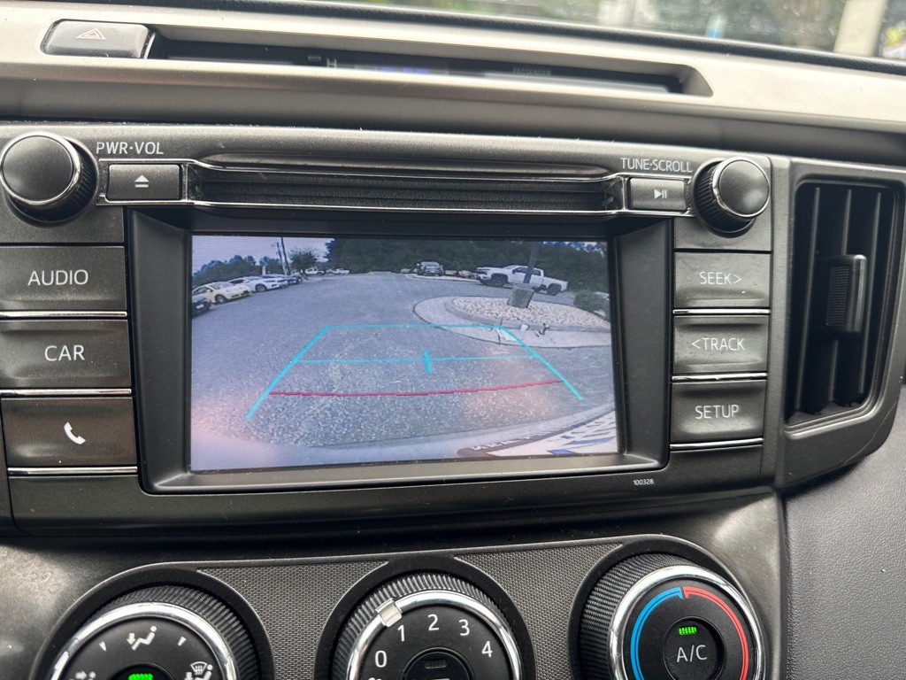2015 Toyota Rav4 Image 11