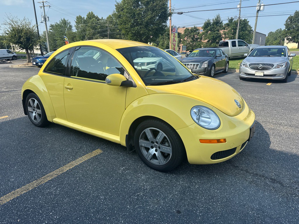 2006 Volkswagen Beetle Image 4