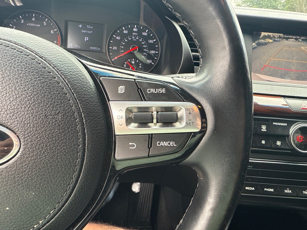 2017 Kia Cadenza Image 15